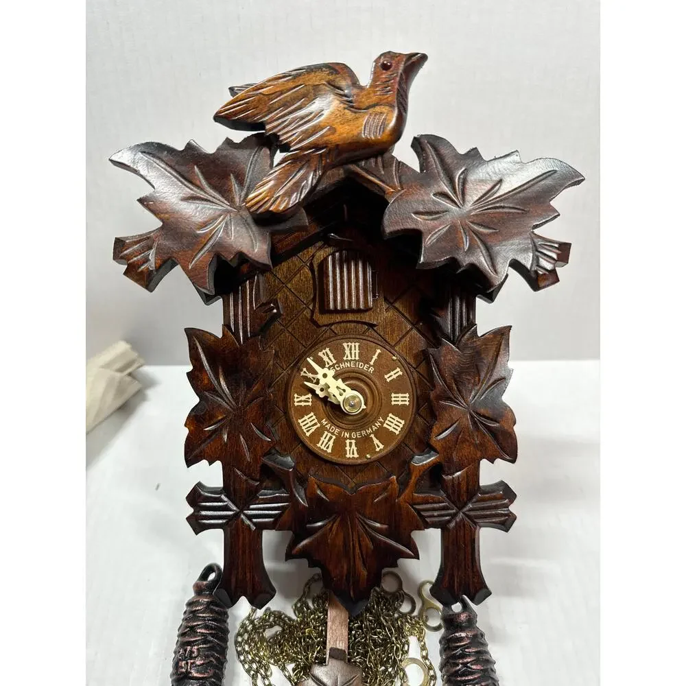 Schwarzwalder kuckucksuh clock